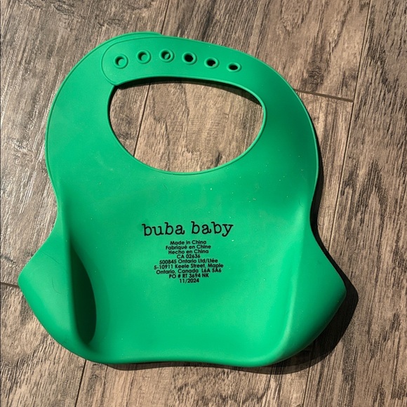 Green Silicone Baby Bib with Catch-All Pocket - "I'm Kind of a Big Dill" - Picture 2 of 2